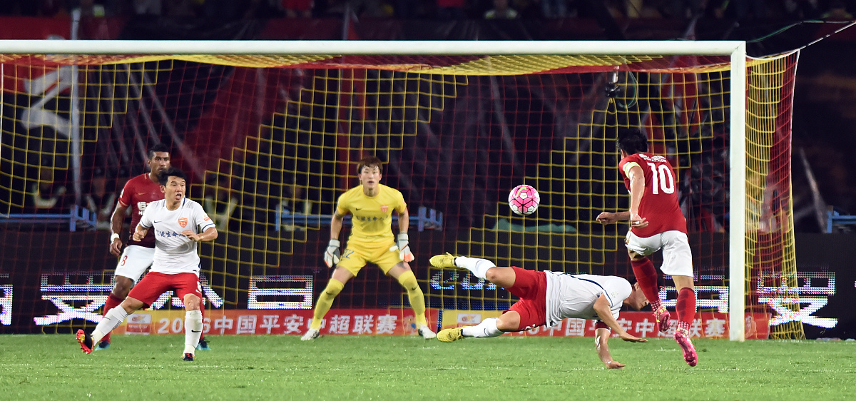 包含刚刚!赛前AC米兰扳平良机纽约尼克斯临场应变备战国王杯,皇家社会迎社区盾关键赛的词条 包含刚刚!赛前AC米兰扳平良机纽约尼克斯临场应变备战国王杯,皇家社会迎社区盾关键赛的词条